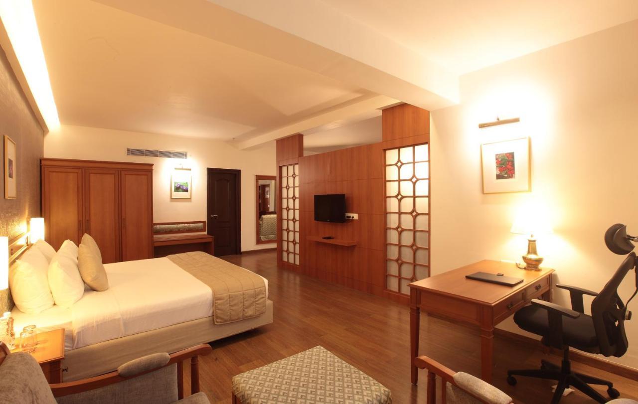 Monsoon Empress Kochi Hotel Exterior foto